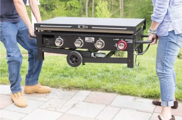 Razor GGC1643M gas griddle folded for transport