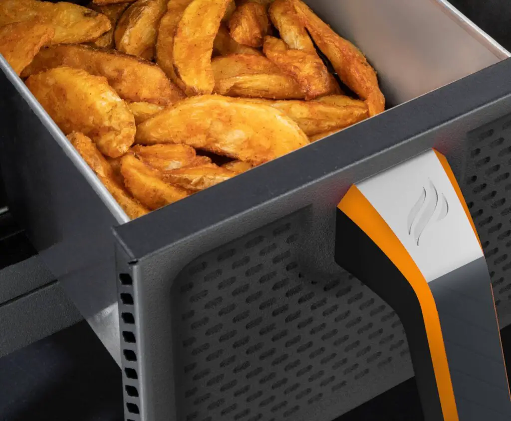 Blackstone Adventure Ready Griddle air fryer fries