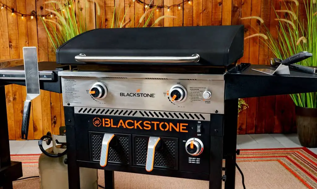 Blackstone 2-Burner 28" Griddle with Electric Air Fryer and Hood