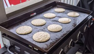 How to cook pancakes on a griddle