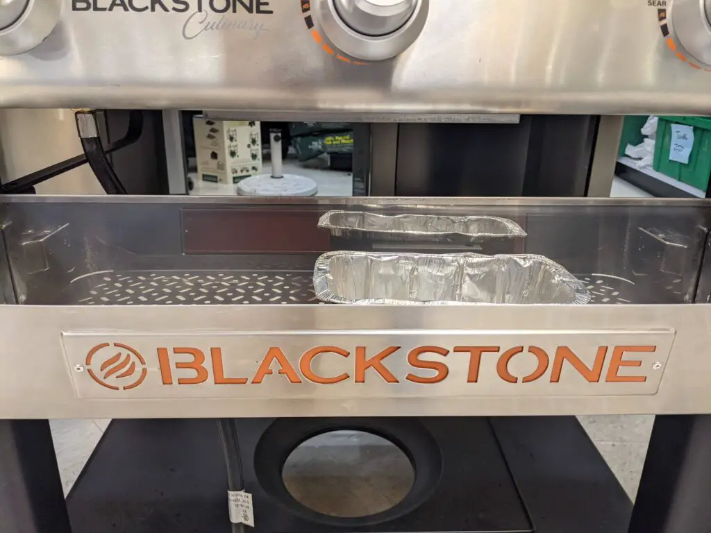 Blackstone 3 burner Liquid Propane Outdoor Griddle with Hood